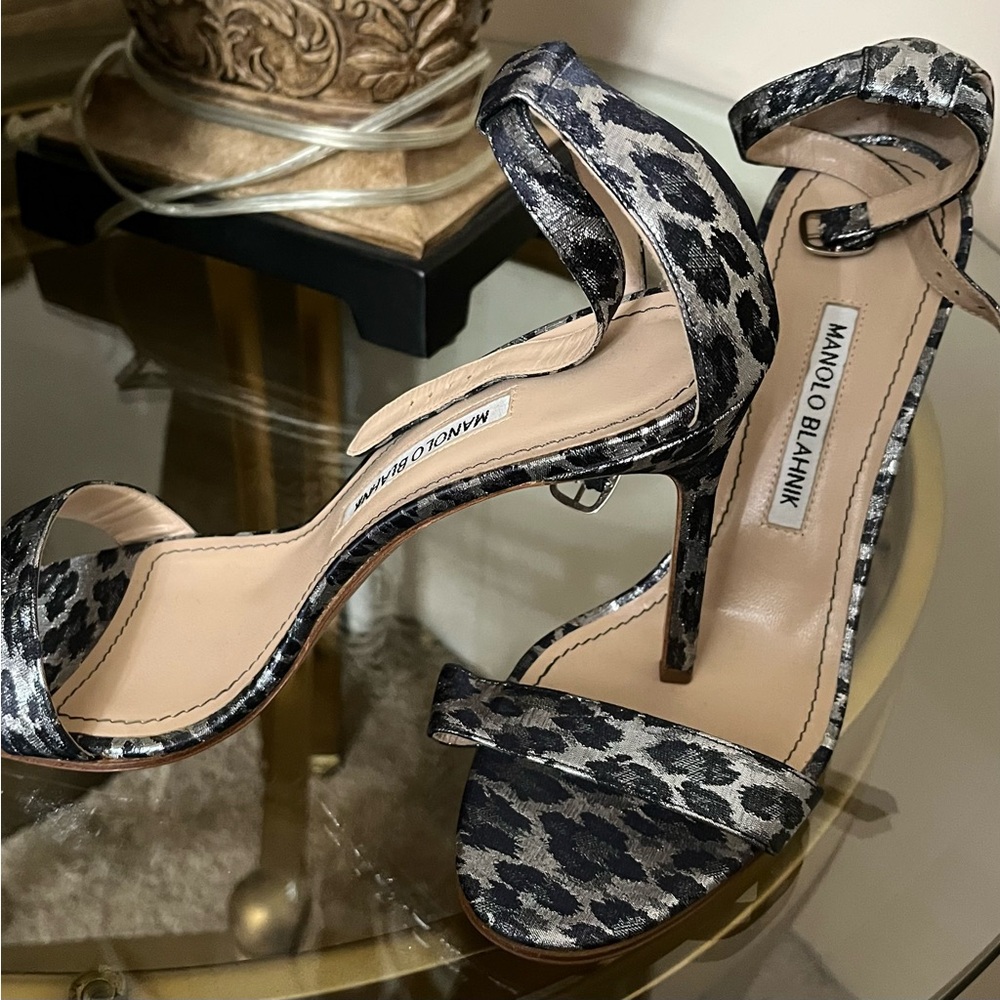 Manolo Blahnik size 38.5